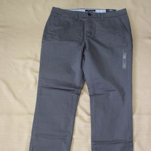Tommy Hilfiger Men's Slim Fit Charcoal Chino Pants